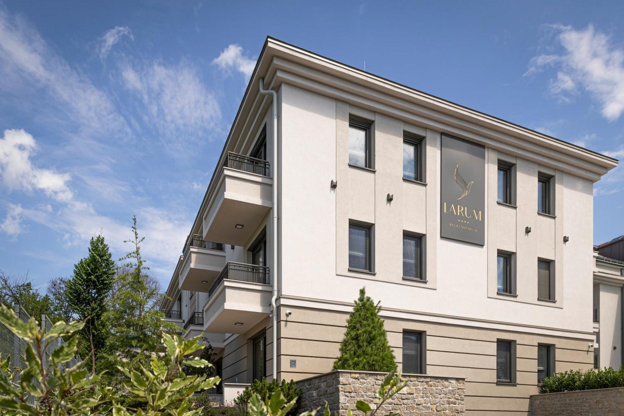 Larum Balatonfuered - Adults Only Exterior photo