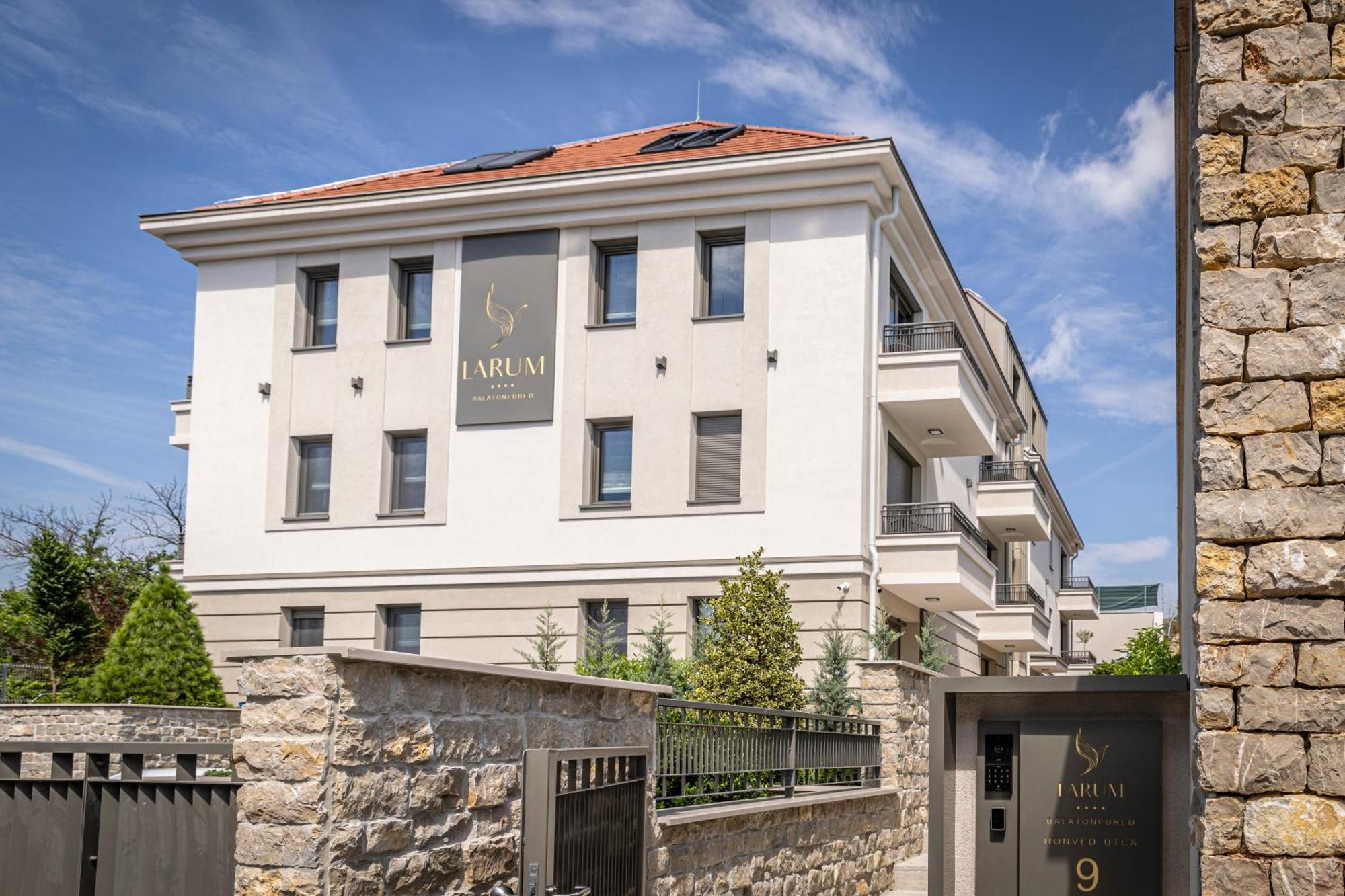 Larum Balatonfuered - Adults Only Exterior photo